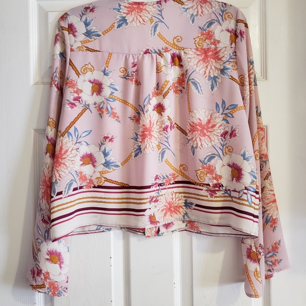 Top - Picture 2 of 3